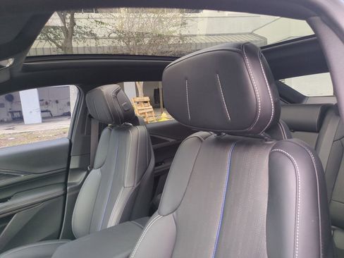 Used 2024 Cadillac Lyriq Luxury image 22