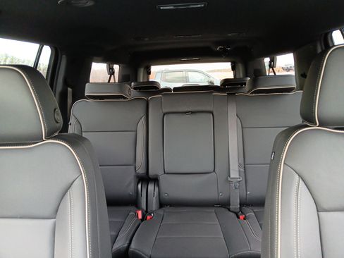 New 2026 GMC Yukon XL Elevation w/ LPO, Floor Liner Package image 13