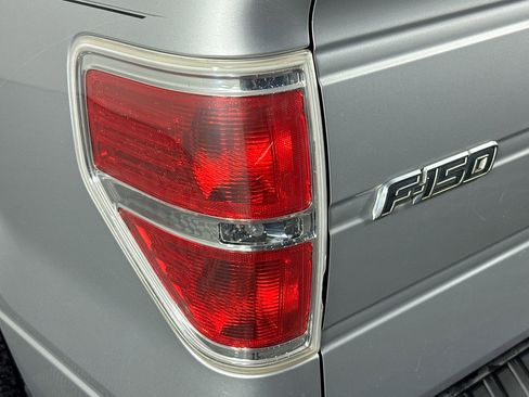 Used 2013 Ford F150 XLT w/ Mid Equipment Group image 32