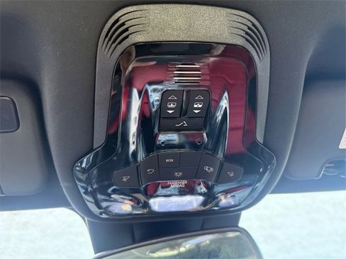 Used 2022 Alfa Romeo Giulia Veloce image 23