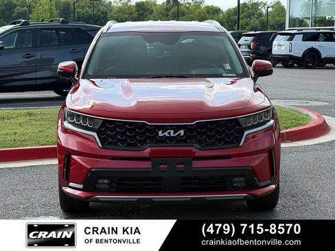 Certified 2022 Kia Sorento EX FWD image 2