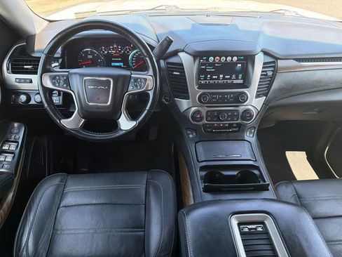 Used 2020 GMC Yukon XL Denali w/ Open Road Package AWD/4WD image 22