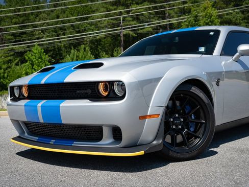 Used 2023 Dodge Challenger SRT Hellcat RWD image 6