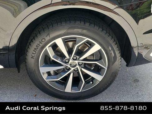 Certified 2023 Audi Q5 2.0T Prestige w/ Prestige Package AWD/4WD image 16