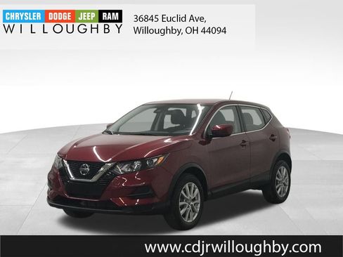 Used 2021 Nissan Rogue Sport S image 1