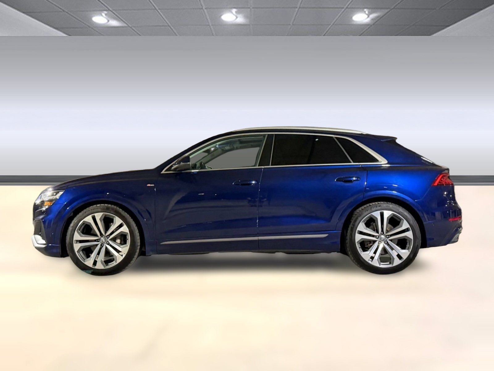 Used 2020 Audi Q8 Prestige w/ Prestige Package AWD/4WD image 2