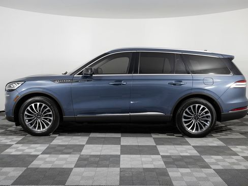 Used 2021 Lincoln Aviator Reserve w/ Class IV Trailer Tow Package image 3
