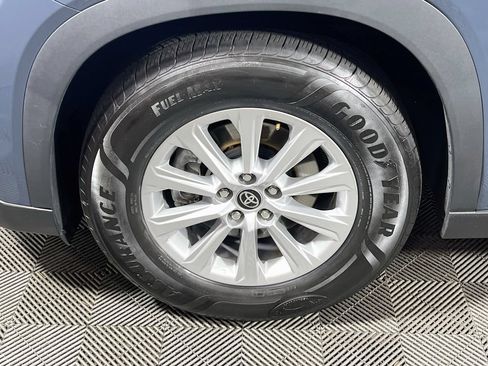 Certified 2025 Toyota Grand Highlander AWD image 26