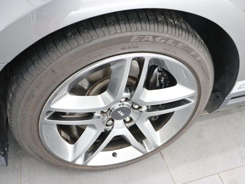 Used 2011 Ford Mustang Shelby GT500 RWD image 3