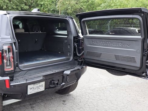 New 2026 GMC Hummer EV SUV w/ LPO, Dark Essentials Package image 8