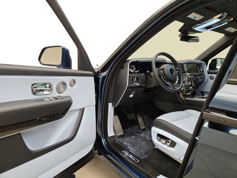 Certified 2025 Rolls-Royce Cullinan Black Badge image 13