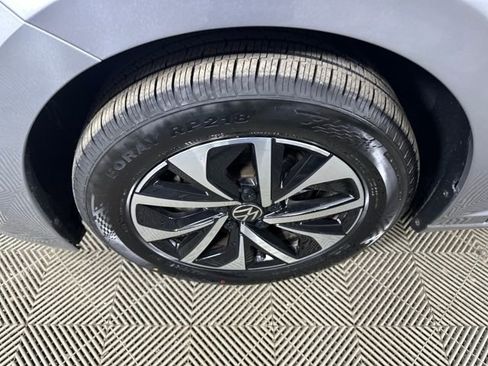 Used 2023 Volkswagen Jetta S image 10