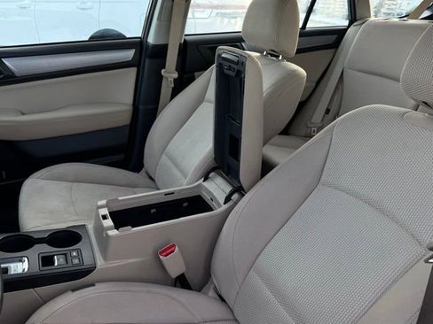 Used 2019 Subaru Outback 2.5i image 29