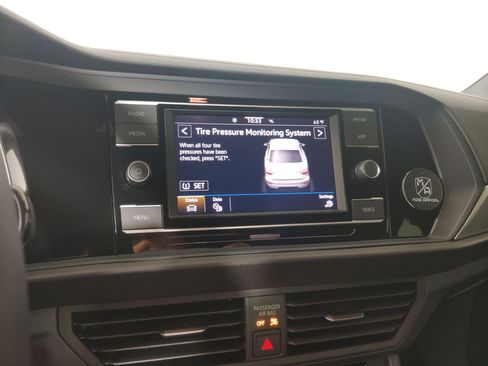 Used 2024 Volkswagen Jetta Sport image 24