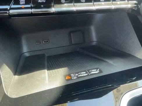 New 2026 Chevrolet Traverse Z71 w/ Enhanced Driving Package image 14