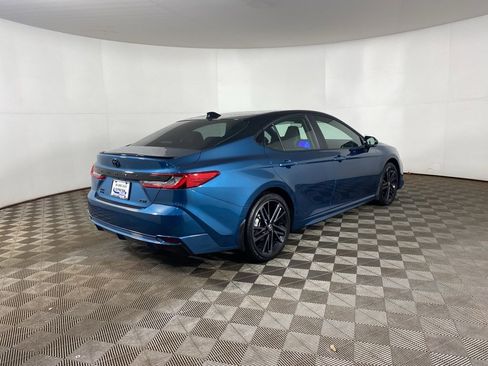 Used 2025 Toyota Camry XSE image 8