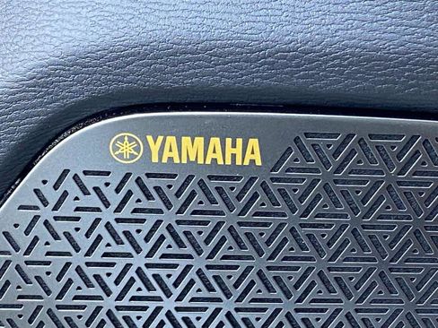 New 2025 Mitsubishi Outlander SE image 11