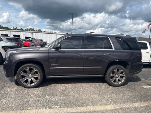 Used 2017 GMC Yukon Denali w/ Open Road Package RWD image 4