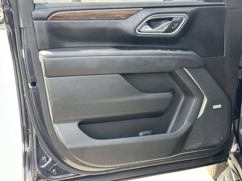 Used 2023 Chevrolet Tahoe High Country AWD/4WD image 21