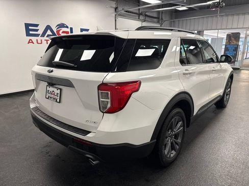 Used 2024 Ford Explorer XLT w/ Equipment Group 202A AWD/4WD image 11