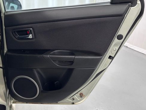 Used 2009 MAZDA MAZDA3 s Touring FWD image 27