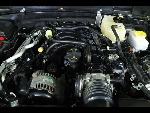 Used 2022 Jeep Wrangler Unlimited Sport AWD/4WD image 16