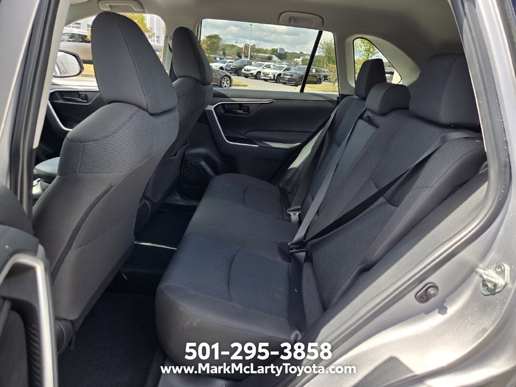 Used 2023 Toyota RAV4 LE FWD image 10