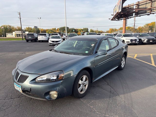 Used 2006 Pontiac Grand Prix w/ Preferred Package FWD image 3