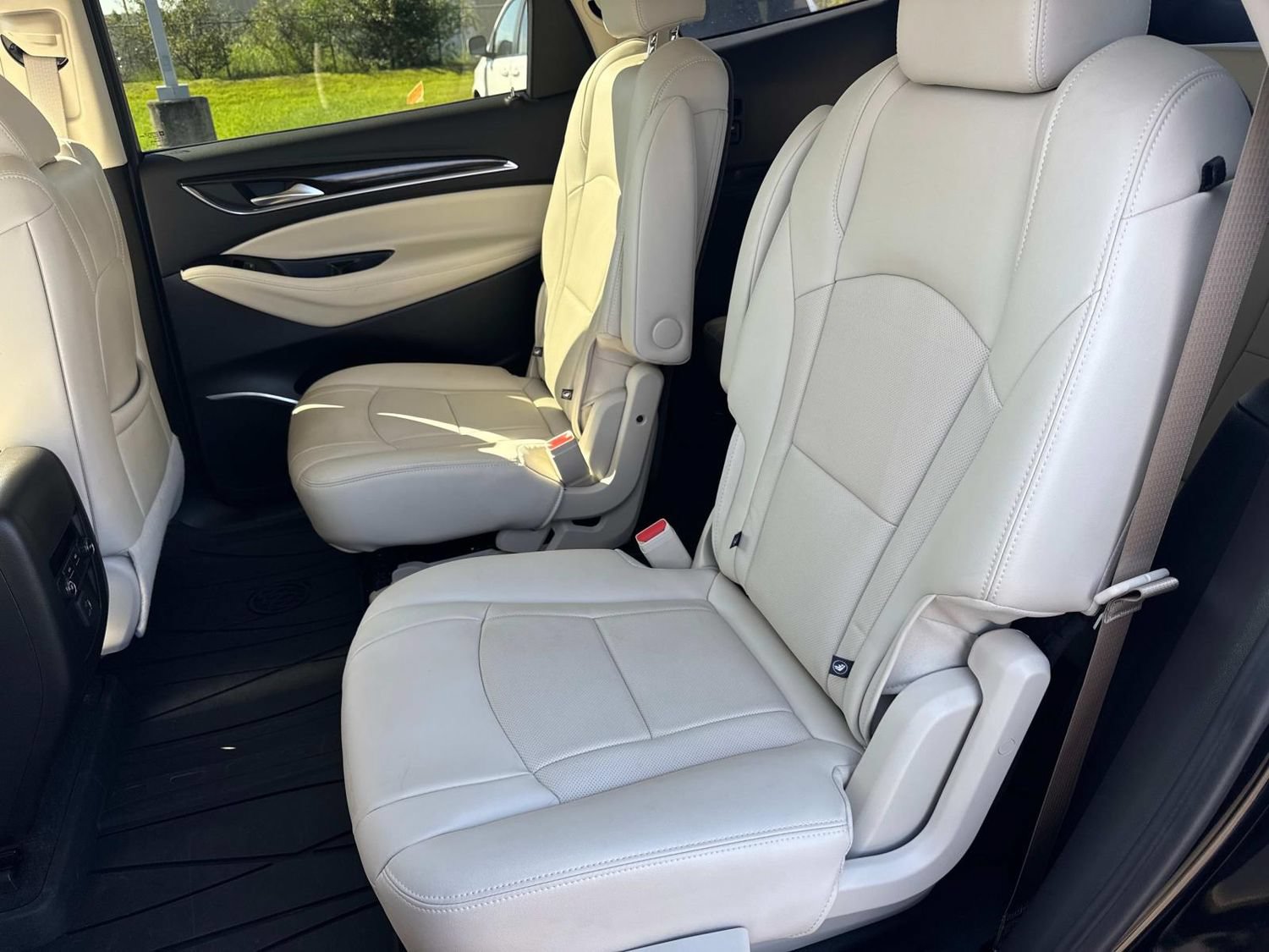 Used 2024 Buick Enclave Essence w/ Trailering Package, 5000 lbs. AWD/4WD image 19