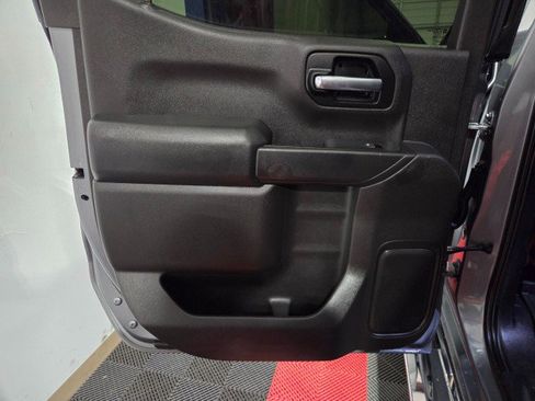 Used 2019 Chevrolet Silverado 1500 LT w/ Texas Edition image 35