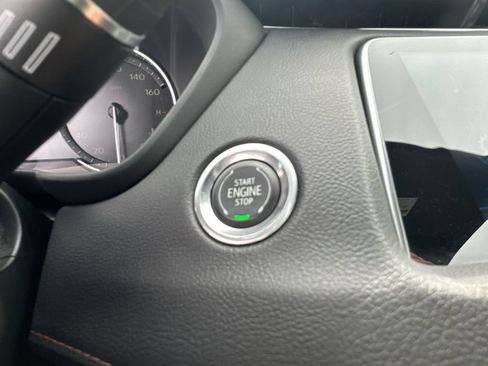 Used 2022 Cadillac XT4 Sport w/ Comfort Package FWD image 22