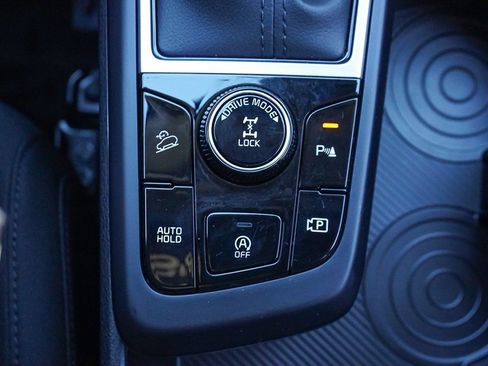 Used 2025 Kia Sportage LX image 48