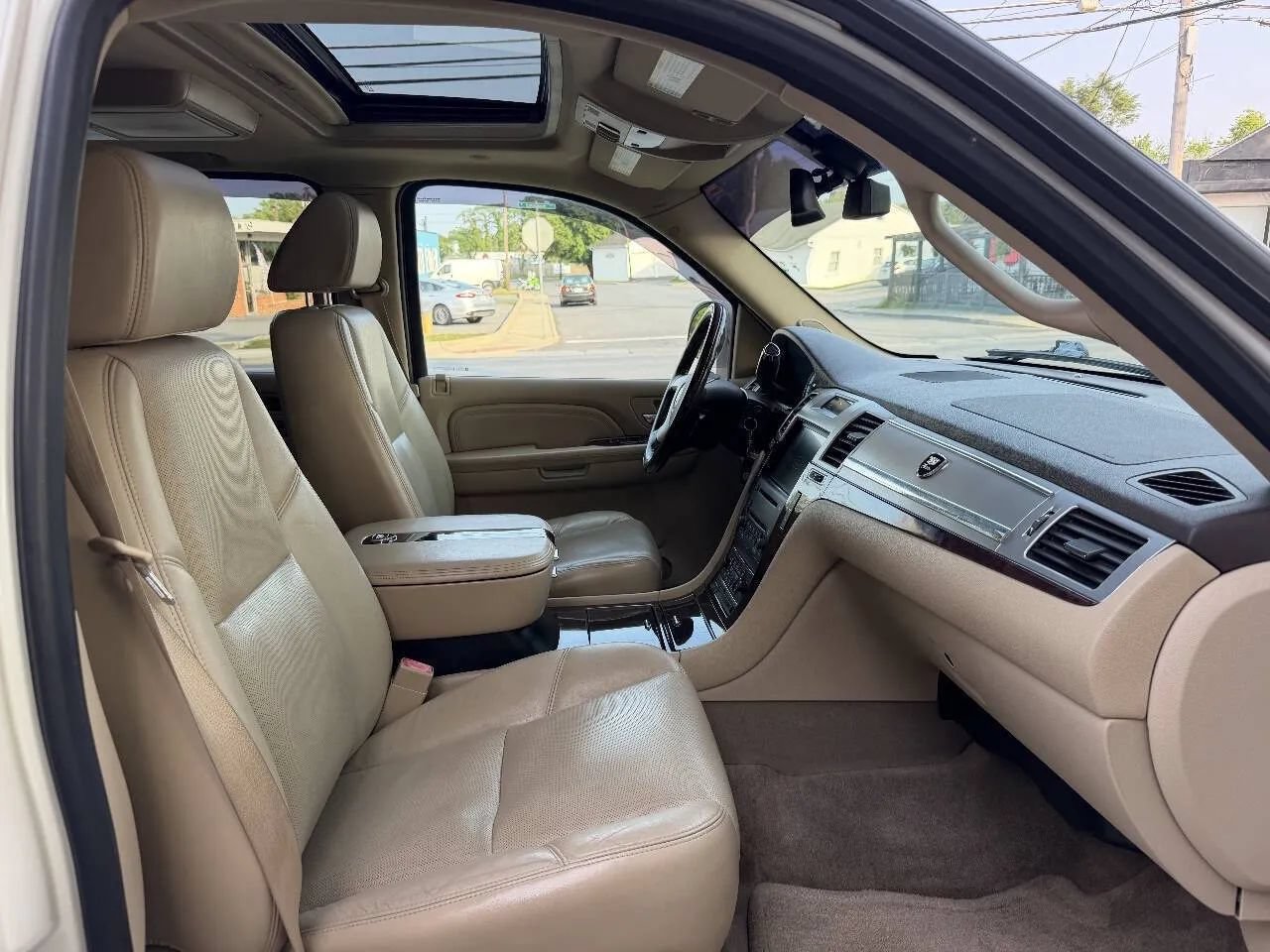 Used 2009 Cadillac Escalade 4WD Hybrid image 27