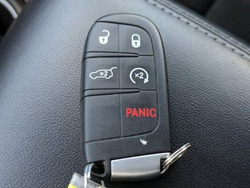 Used 2021 Dodge Durango GT image 25