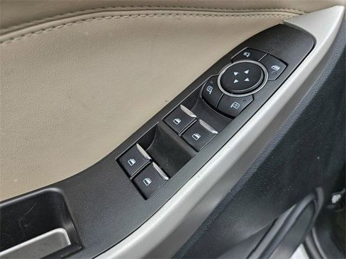 Used 2024 Ford Explorer Limited image 30