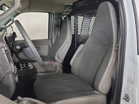 Used 2024 Chevrolet Express 2500 w/ Driver Convenience Package RWD image 16