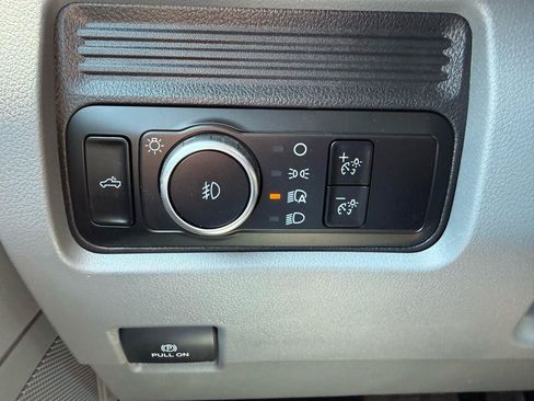 Used 2025 Ford F250 XLT w/ FX4 Off-Road Package AWD/4WD image 11