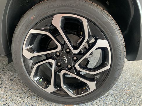 New 2026 Chevrolet Trax RS w/ Driver Confidence Package FWD image 31