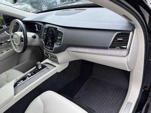Certified 2023 Volvo XC90 B6 Plus w/ Protection Package Premier AWD/4WD image 31