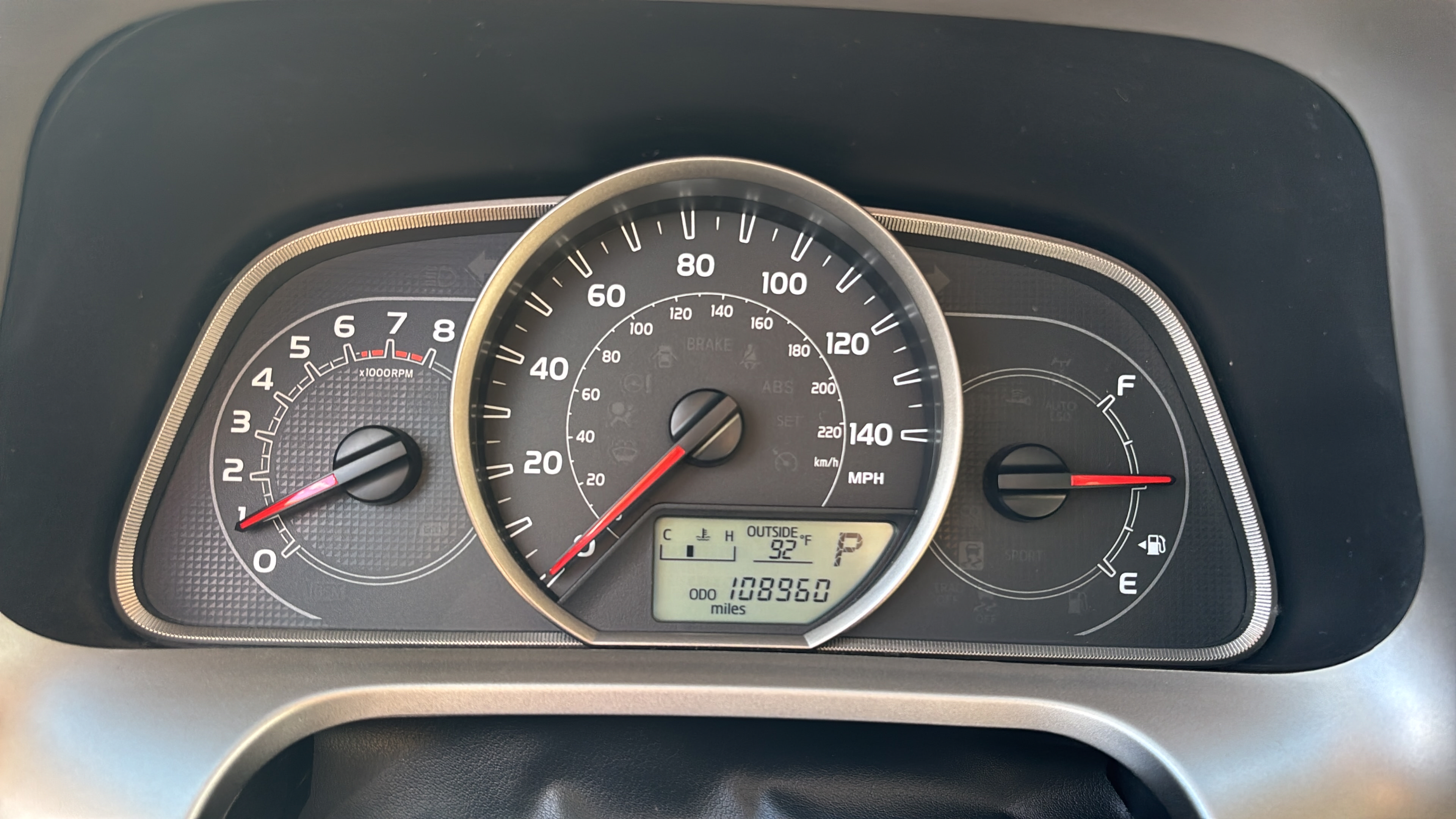 Used 2013 Toyota RAV4 XLE FWD image 3