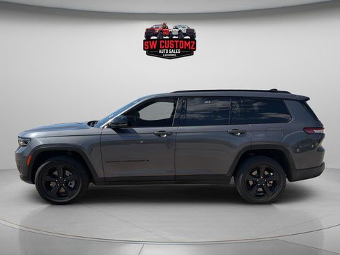 Used 2023 Jeep Grand Cherokee L Laredo AWD/4WD image 4