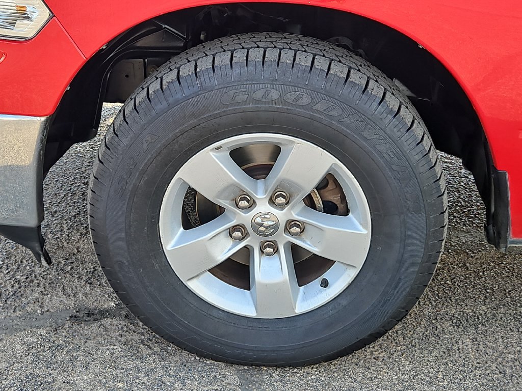 Used 2022 RAM 1500 Classic SLT RWD image 14