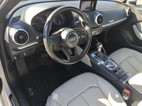 Used 2017 Audi A3 e-tron Premium image 12