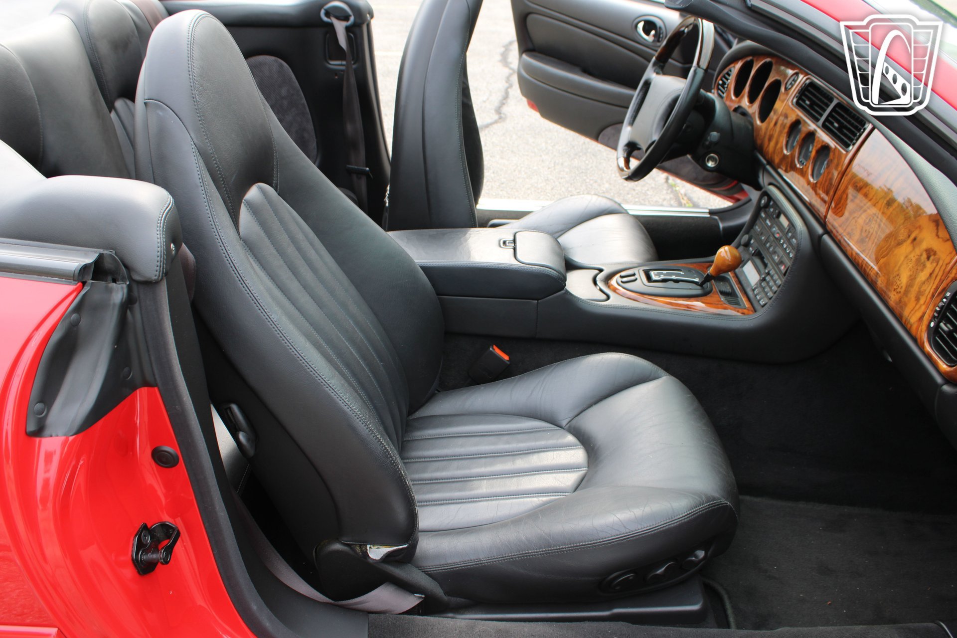 Used 2000 Jaguar XK8 Convertible RWD image 16