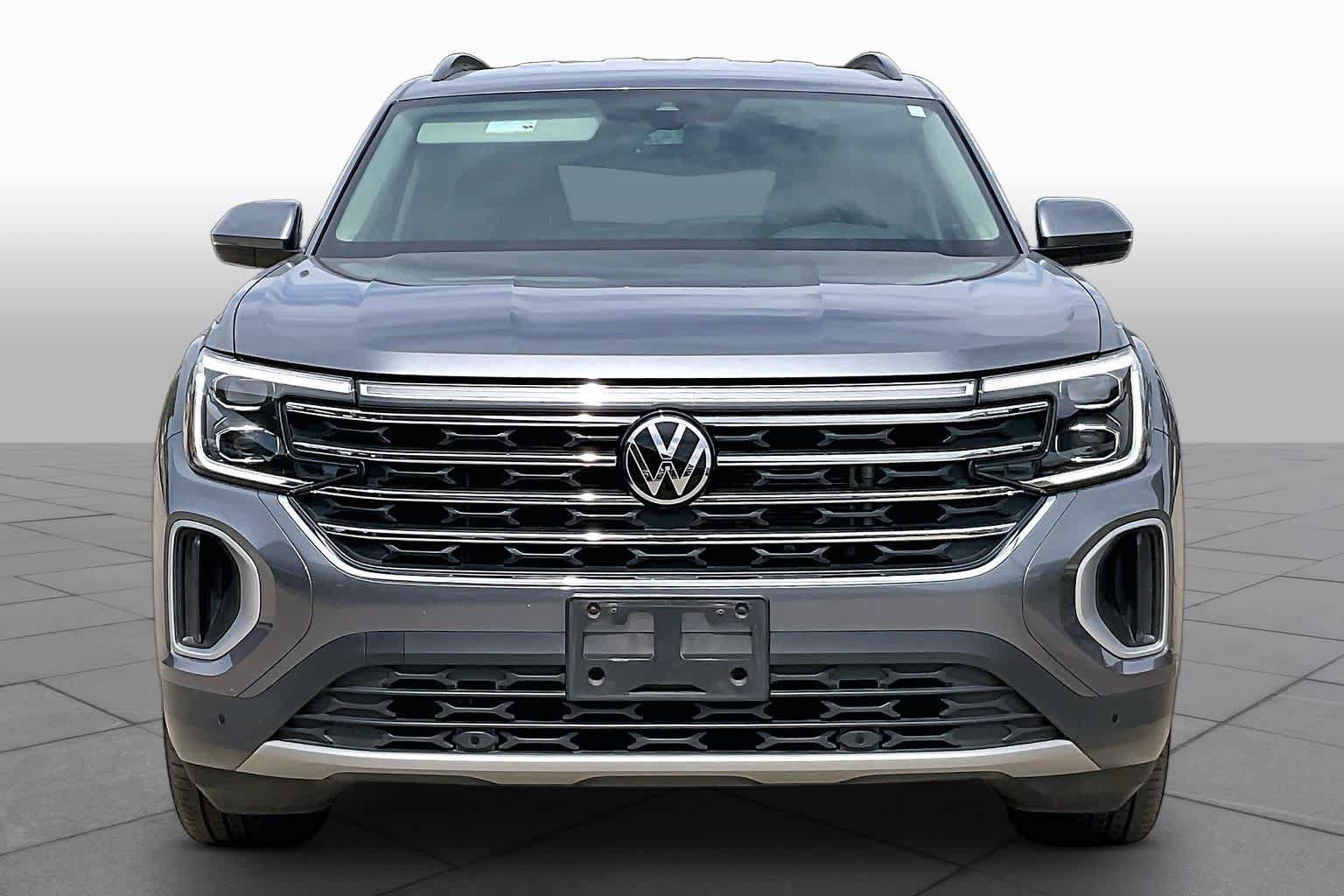 Used 2024 Volkswagen Atlas SE FWD image 4