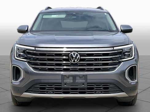Used 2024 Volkswagen Atlas SE FWD image 4