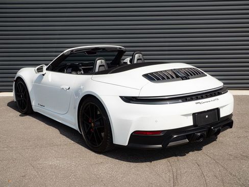 Certified 2025 Porsche 911 Carrera 4 GTS image 3