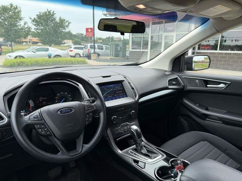 Used 2017 Ford Edge SE AWD/4WD image 11