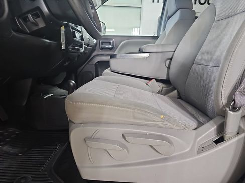 Used 2017 Chevrolet Silverado 1500 Custom w/ Custom Convenience Package AWD/4WD image 33