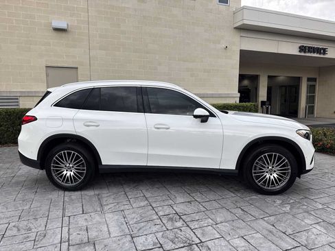 Used 2025 Mercedes-Benz GLC 300 image 2